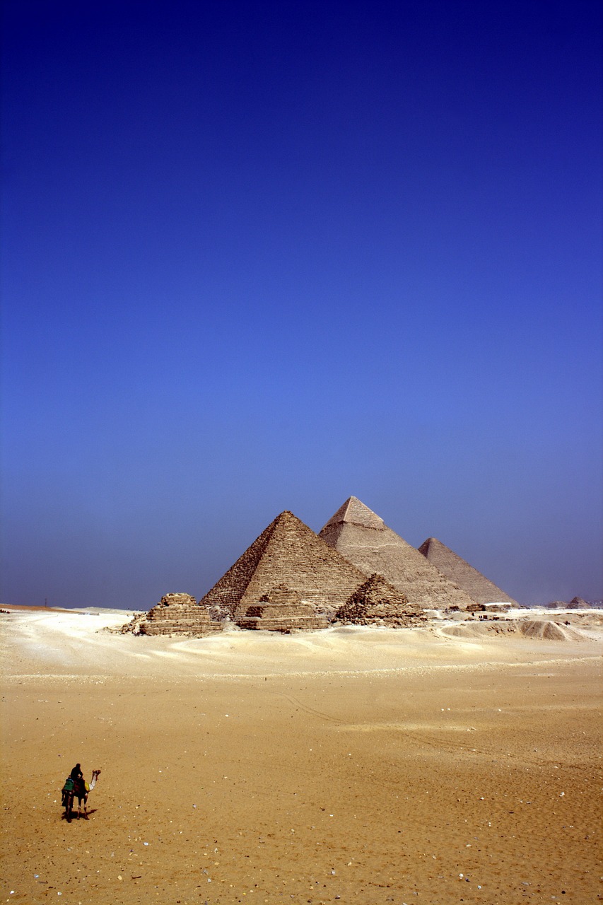 Kvalitní pyramidy.